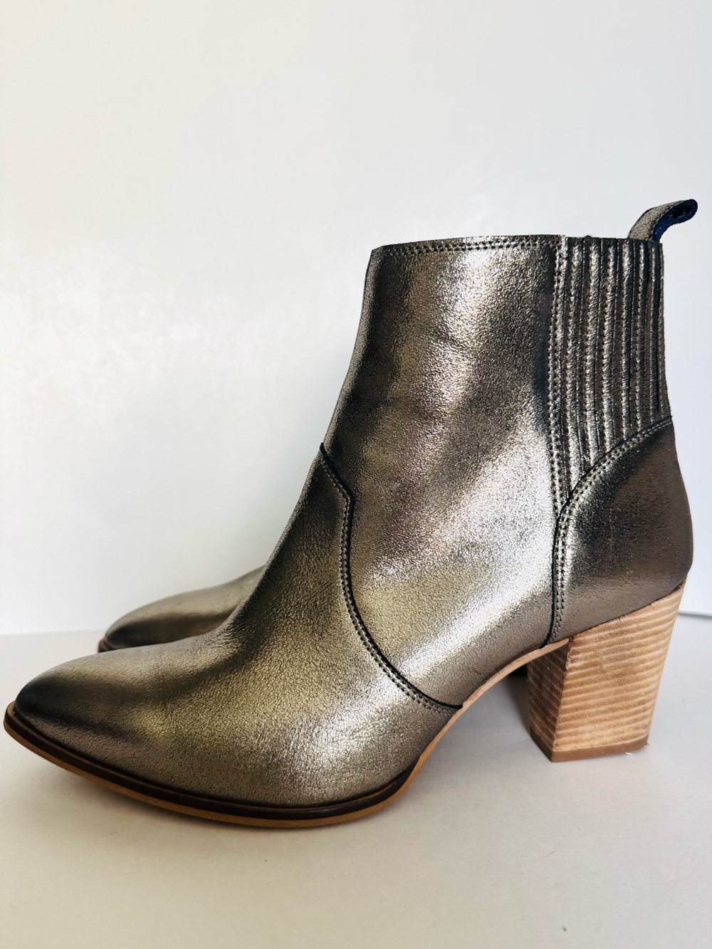 EUC Boden Metallic Gunmetal Leather Pointed Toe Western Ankle Boots Size 11